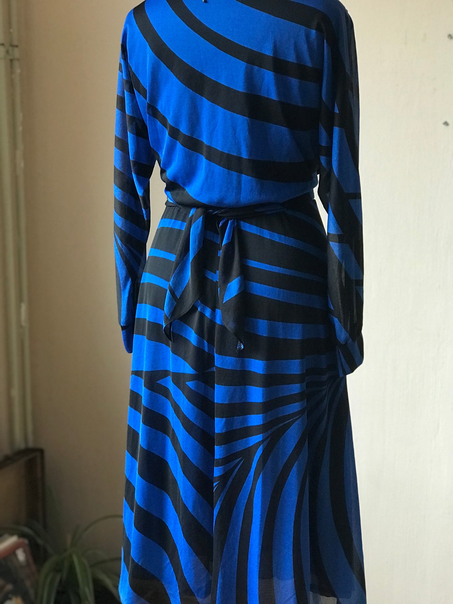 Vintage midi dress