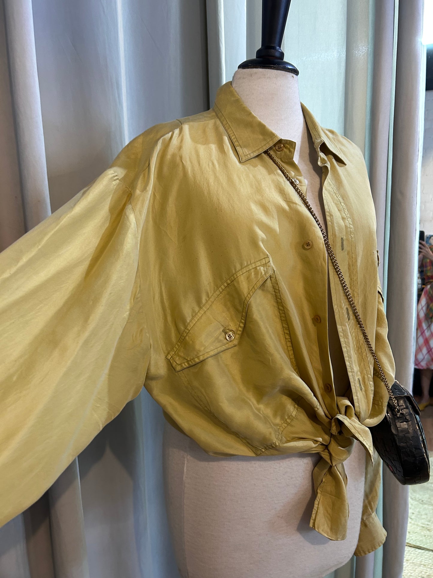 Vintage Silk Shirt L/XL