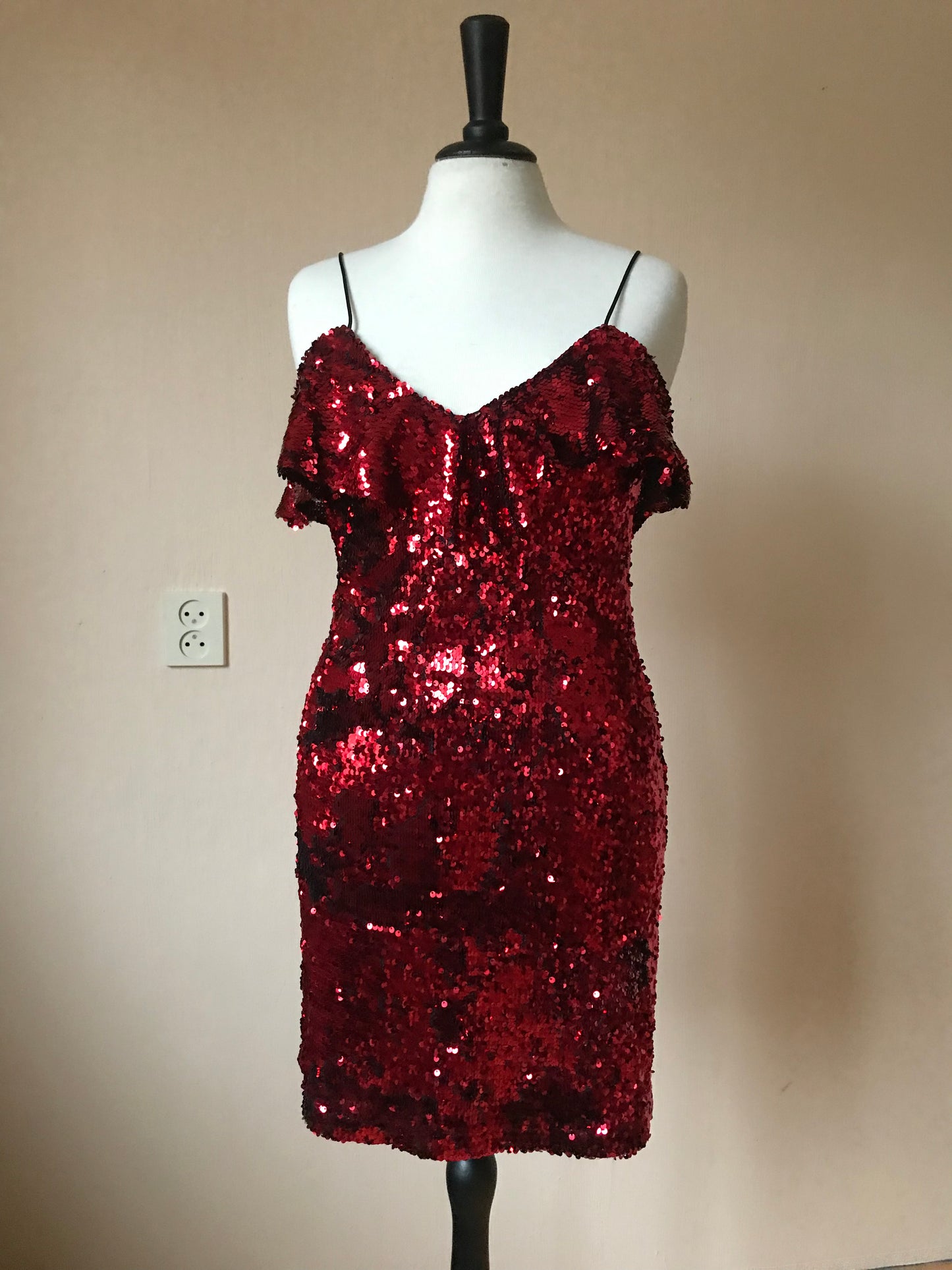 Red sequin christmas party dress