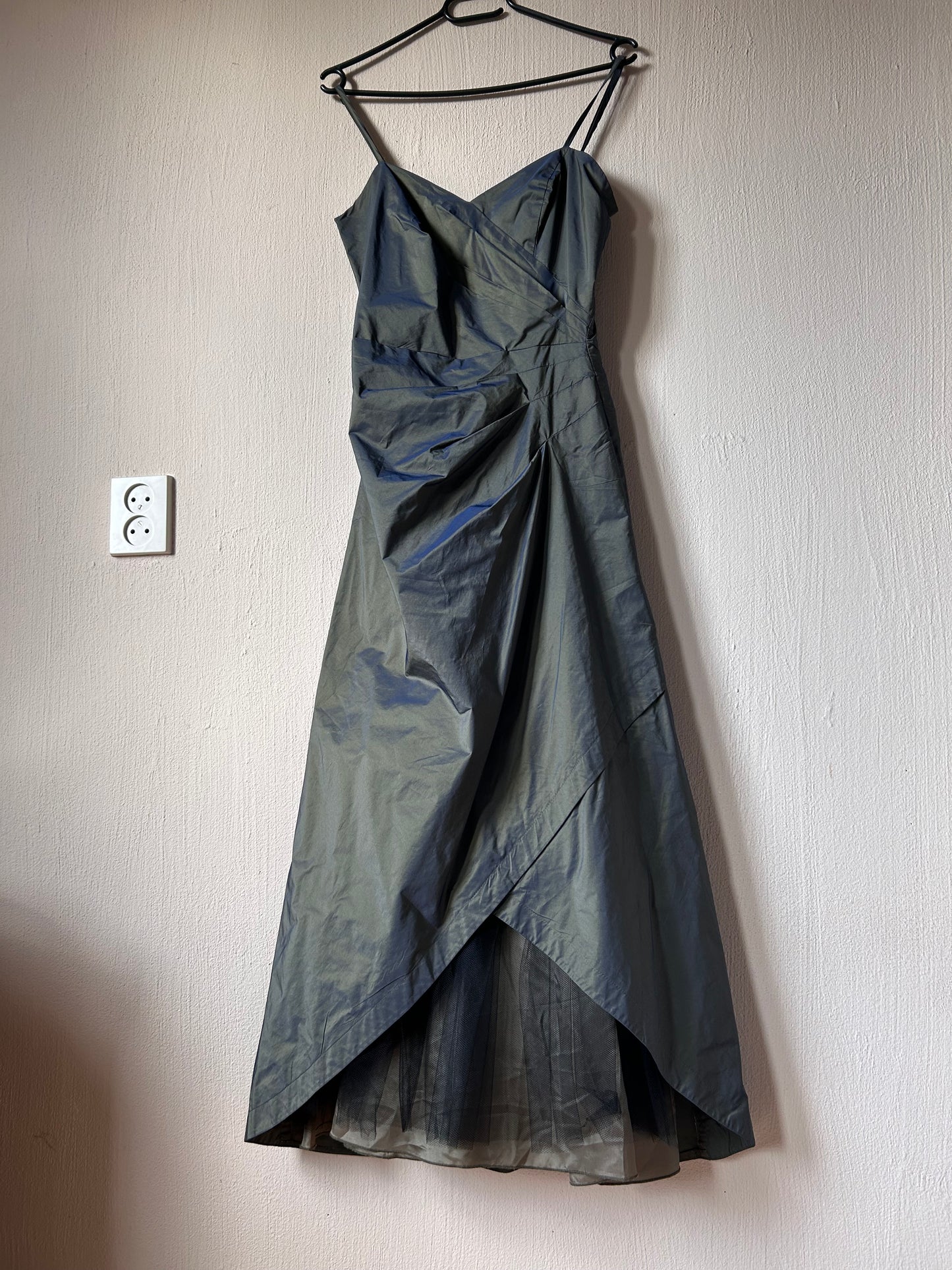 Vera Mont gala dress