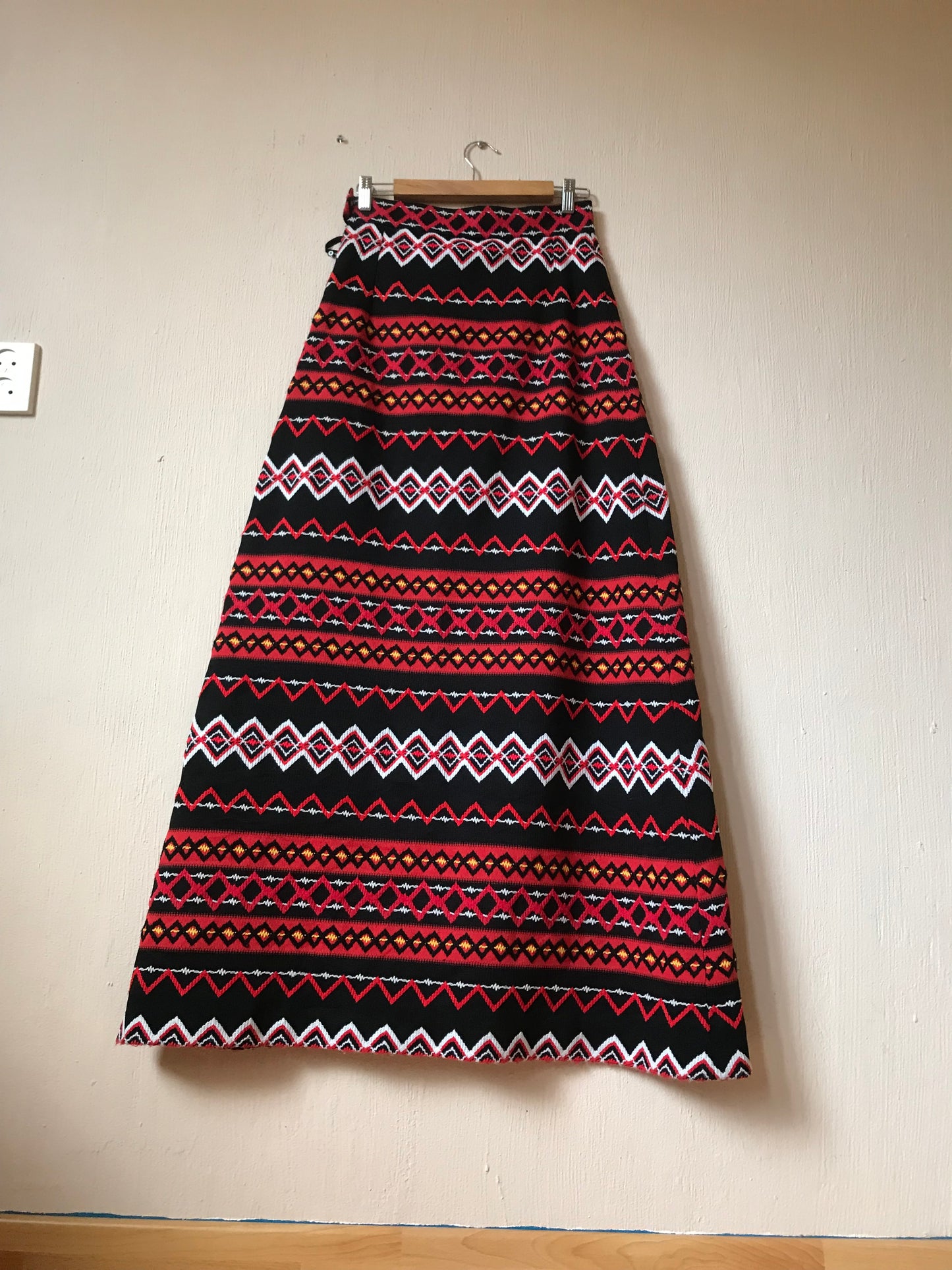 Maxi vintage skirt