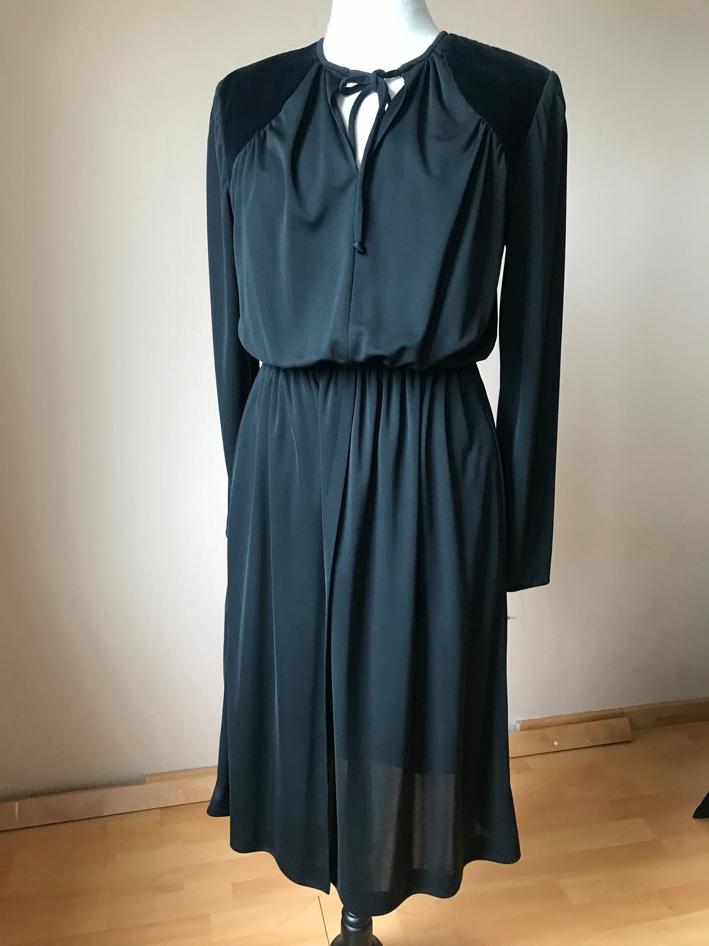 Nini Capucci vintage dress