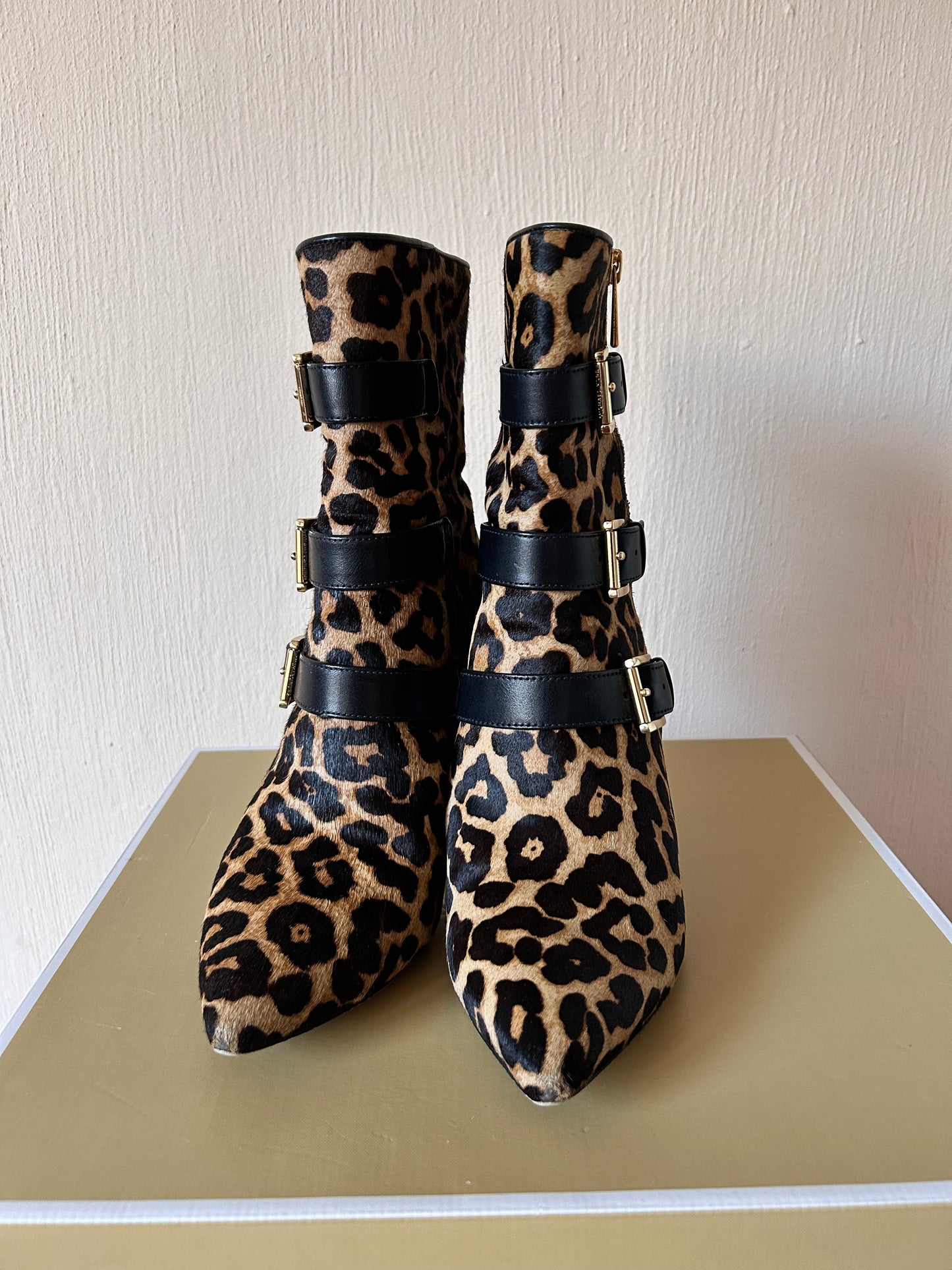 Michael Kors leopard ankle boots 37