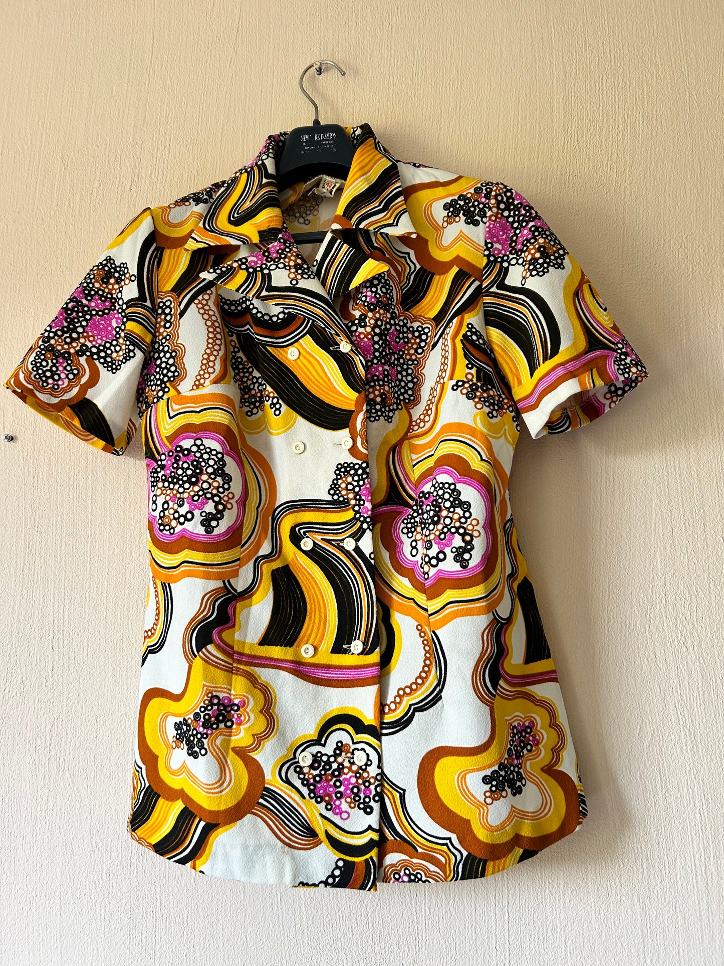 70s retro print shirt