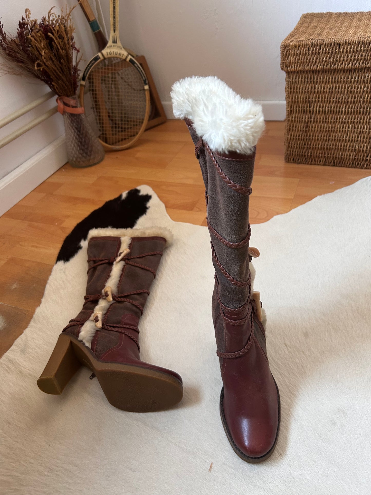 BCBG MAXAZRIA winter boots