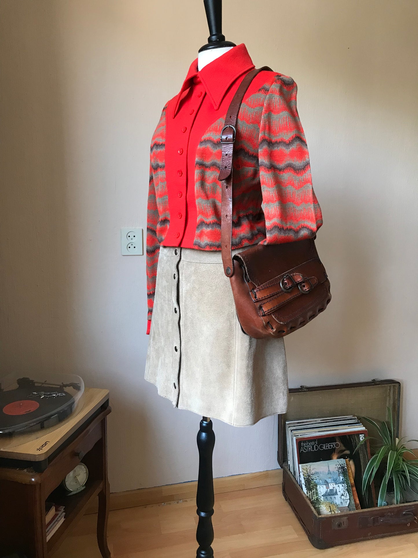 70s mini suede skirt