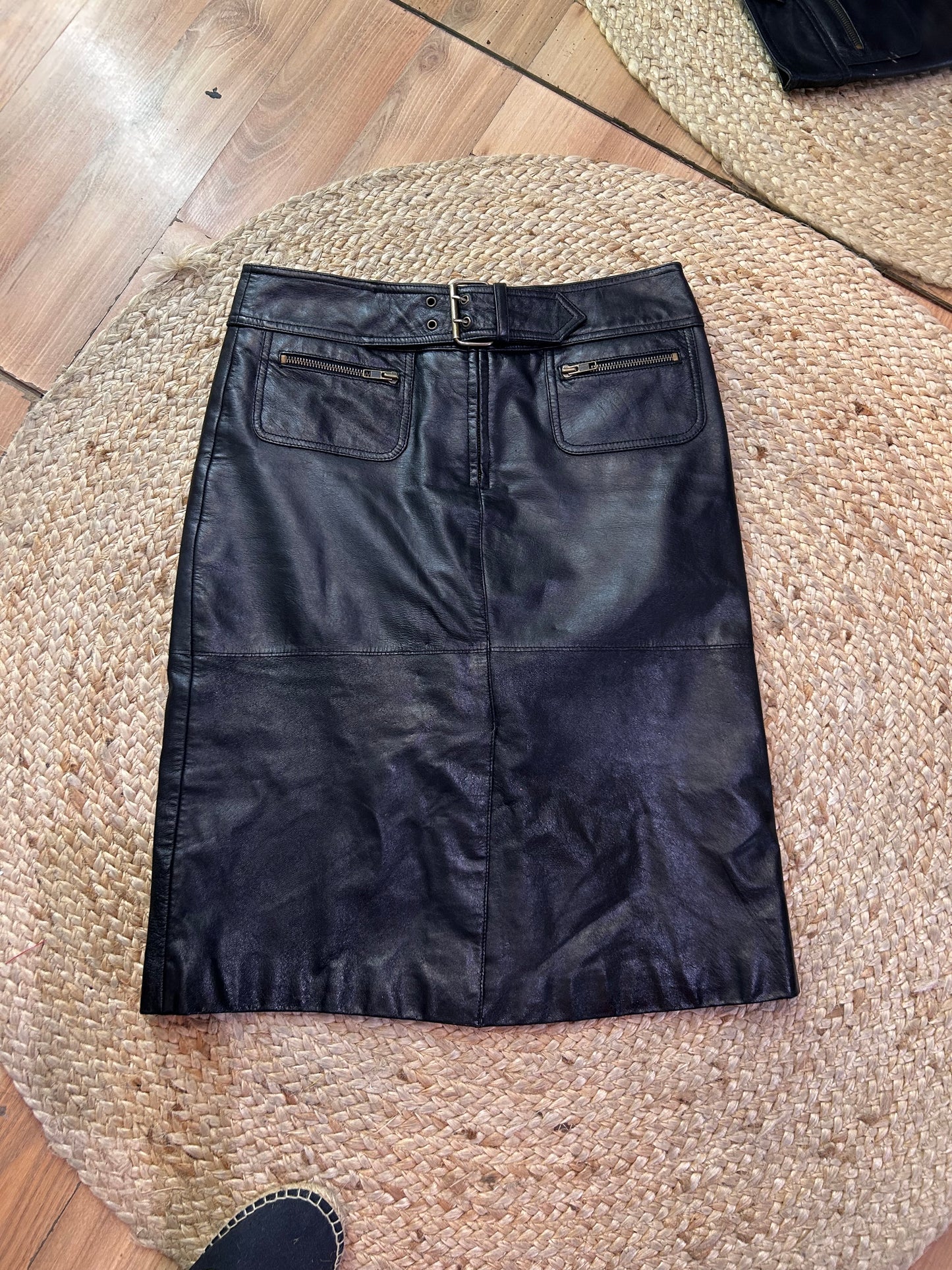 Mat Sui leather skirt