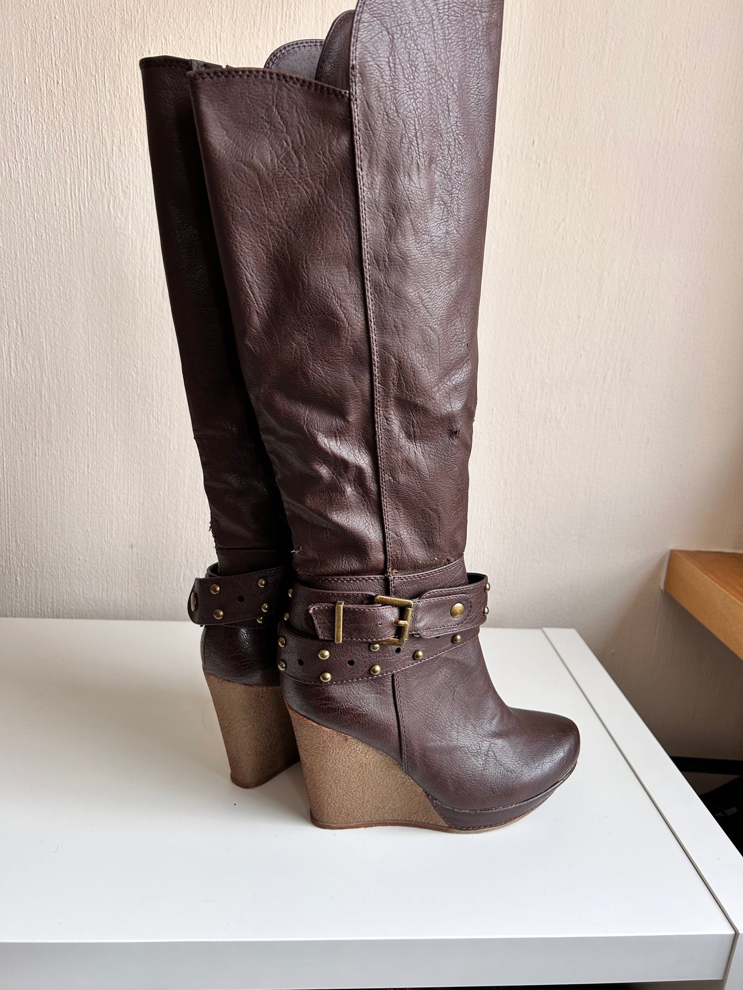 Vintage platform knee boots