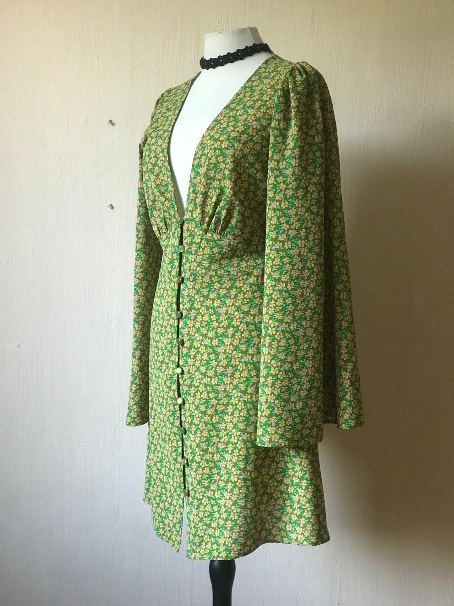 70s flared sleeve dress