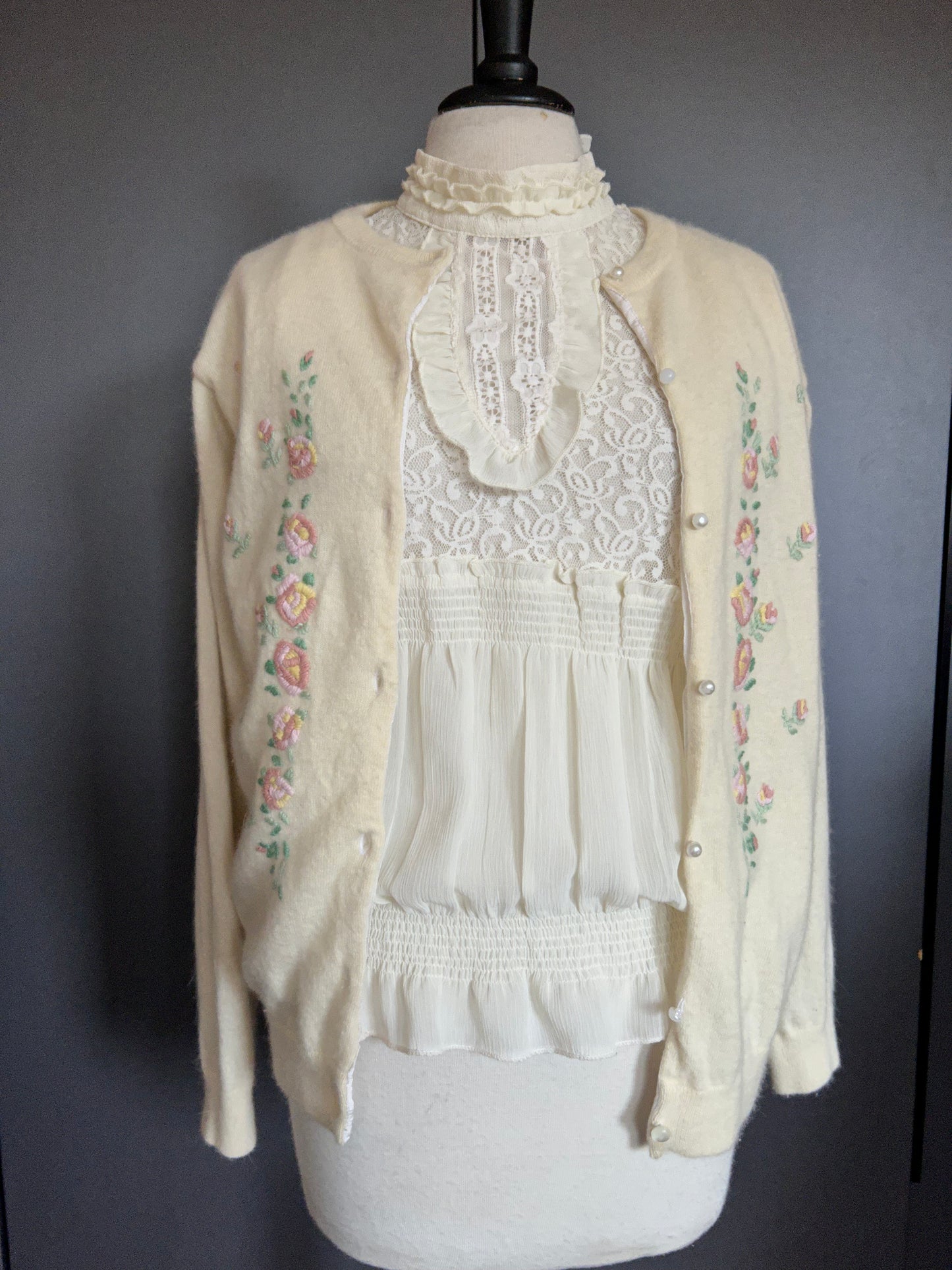 Embroidered wool cardigan