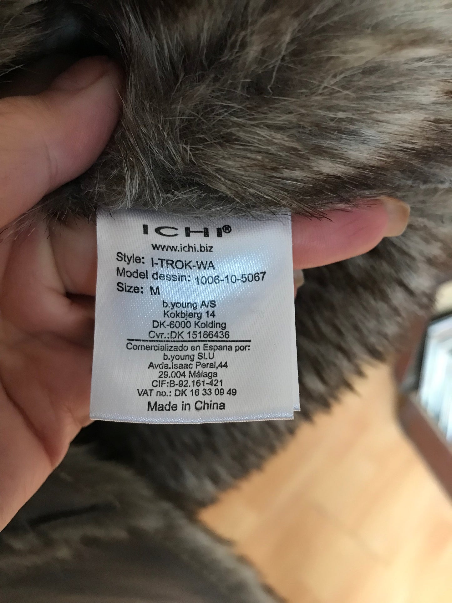 Ichi bodywarmer fur vest