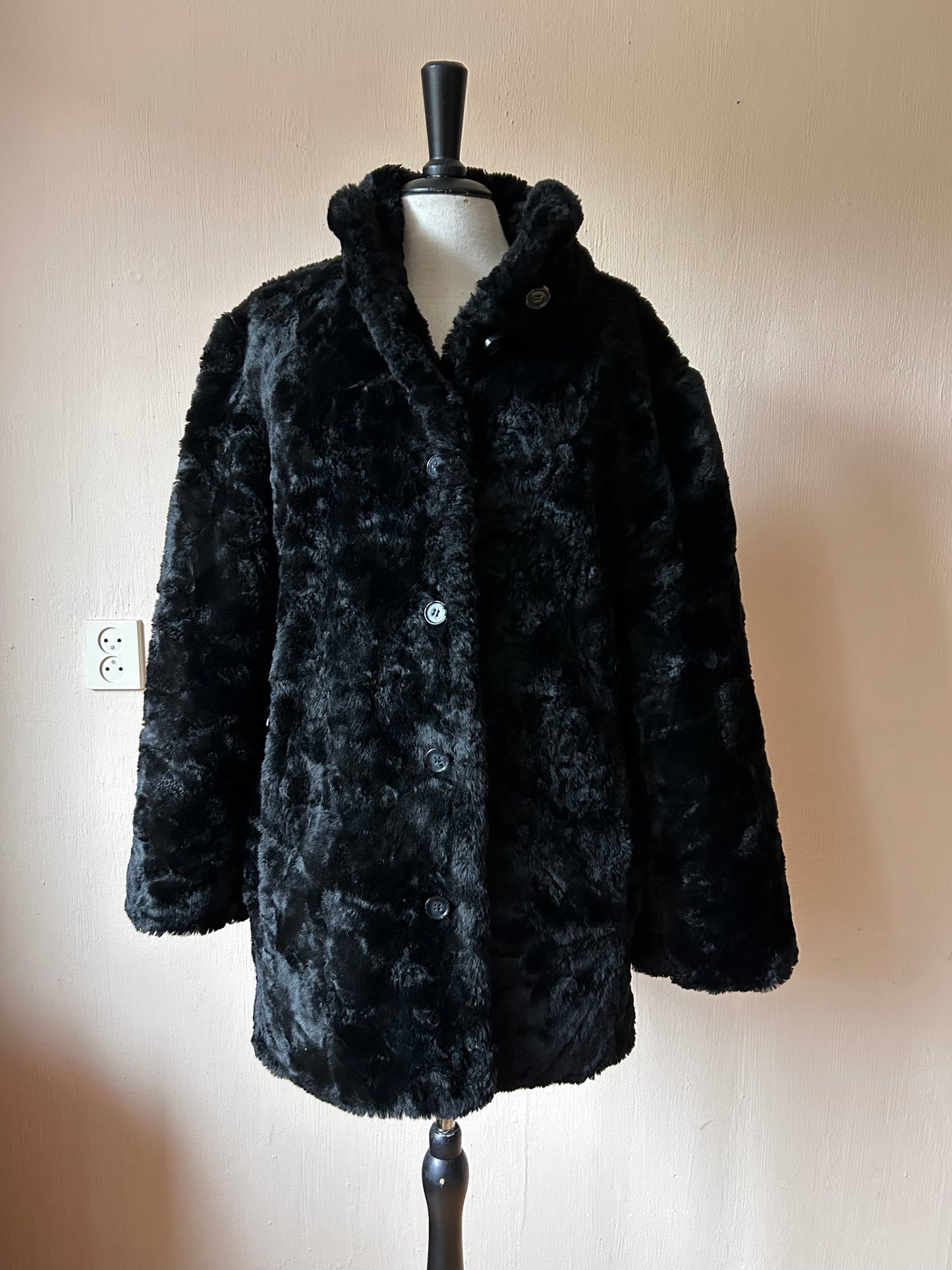 Vintage faux fur coat