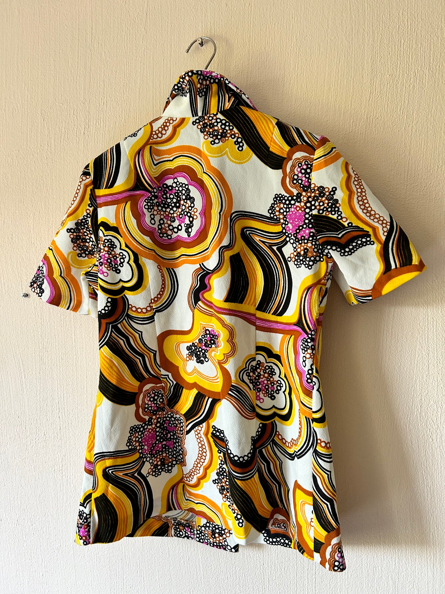 70s retro print shirt