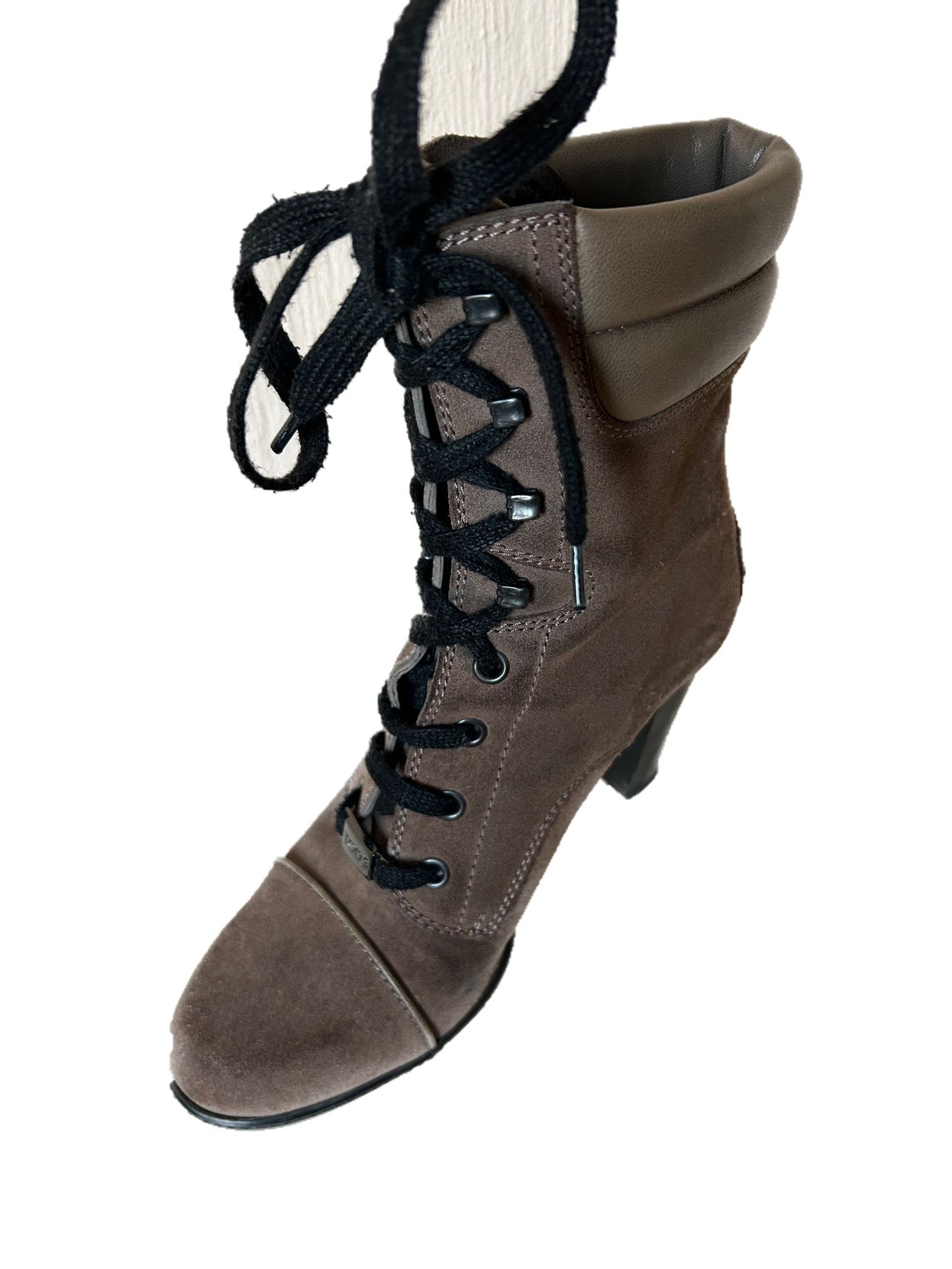 Tod’s lace up boots