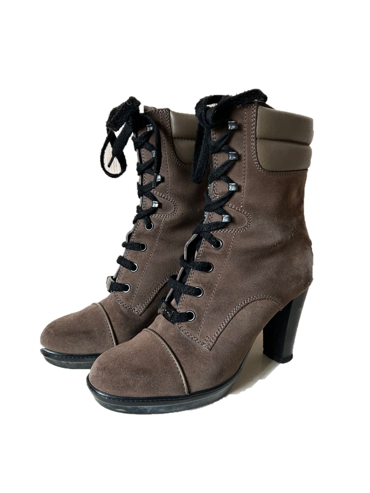 Tod’s lace up boots