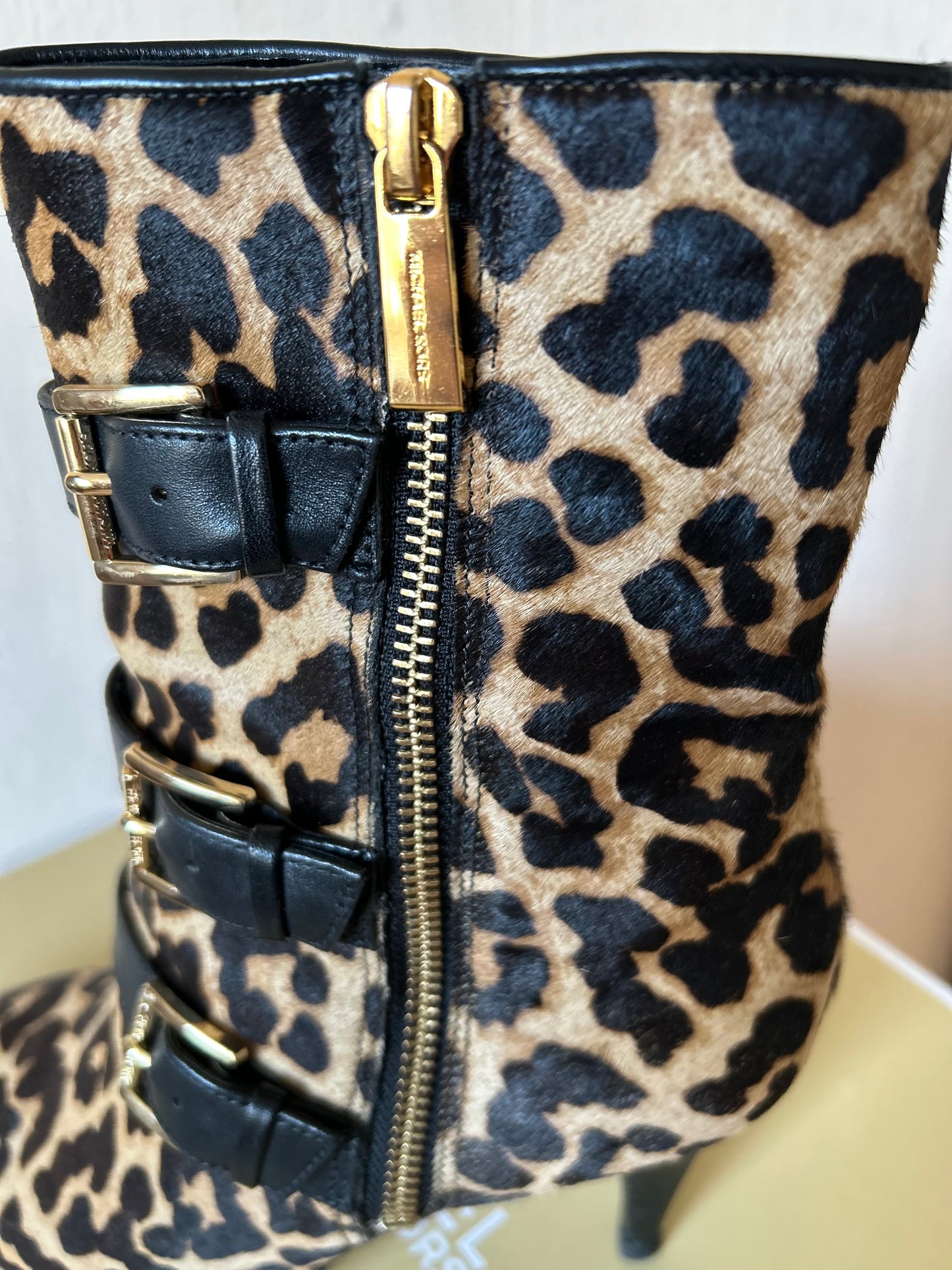 Michael Kors leopard ankle boots 37