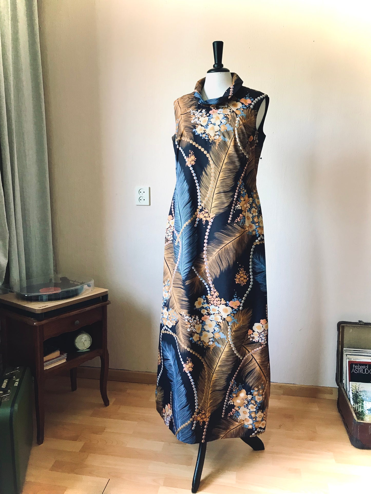 70s maxi dress