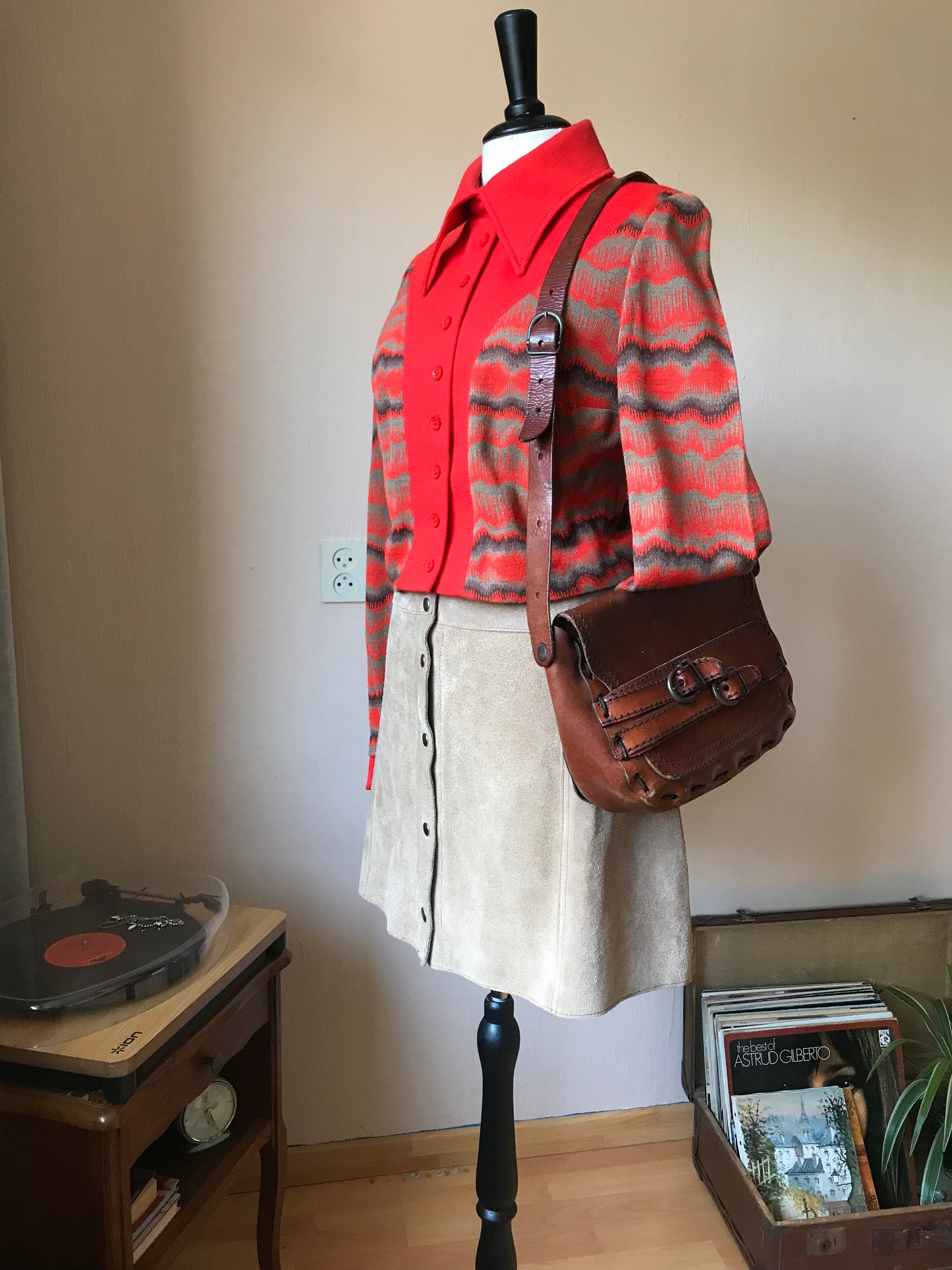 70s mini suede skirt