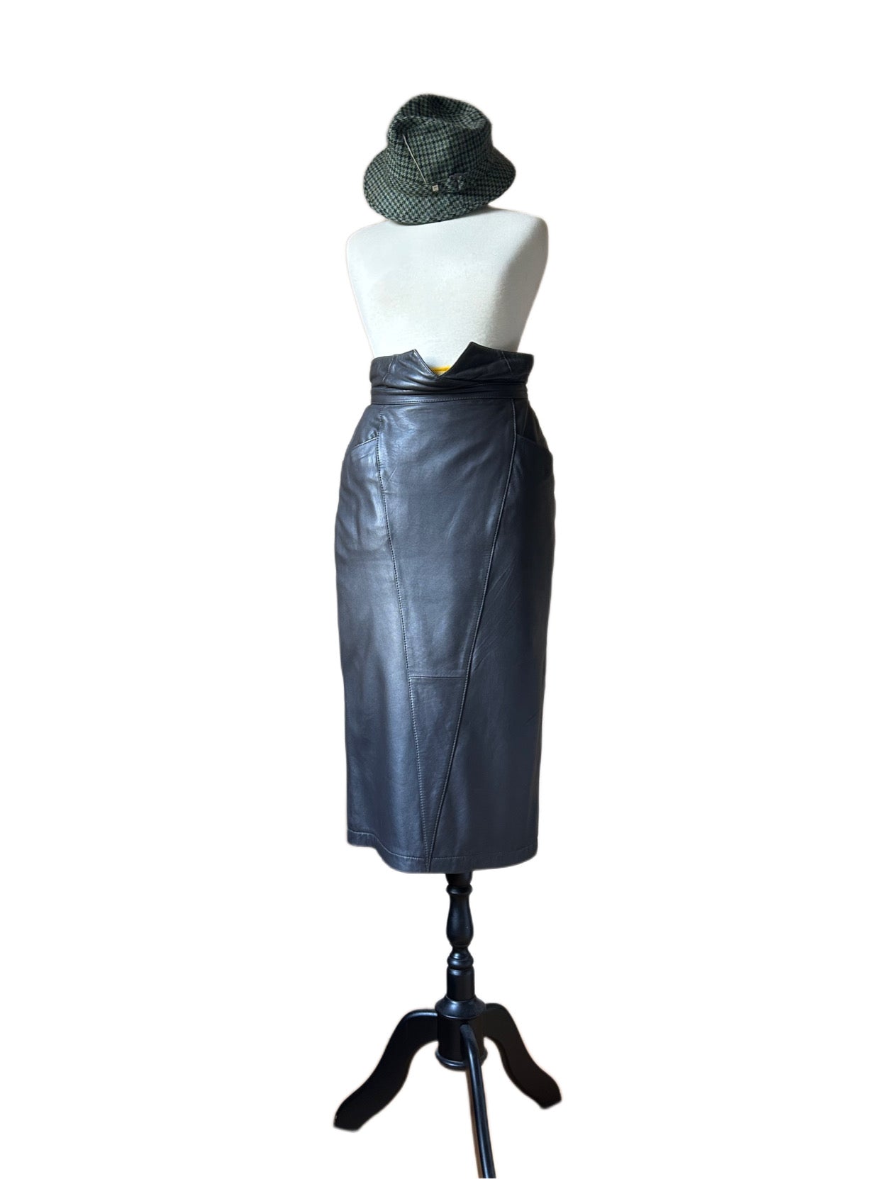 80s Maxi leather skirt (M/L)