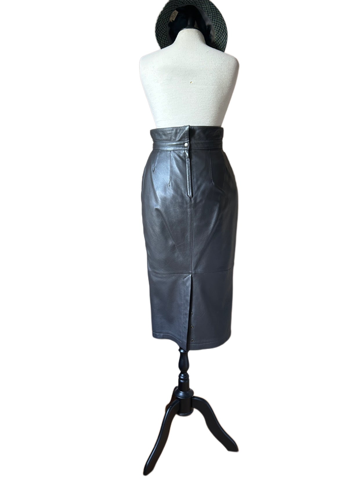 80s Maxi leather skirt (M/L)