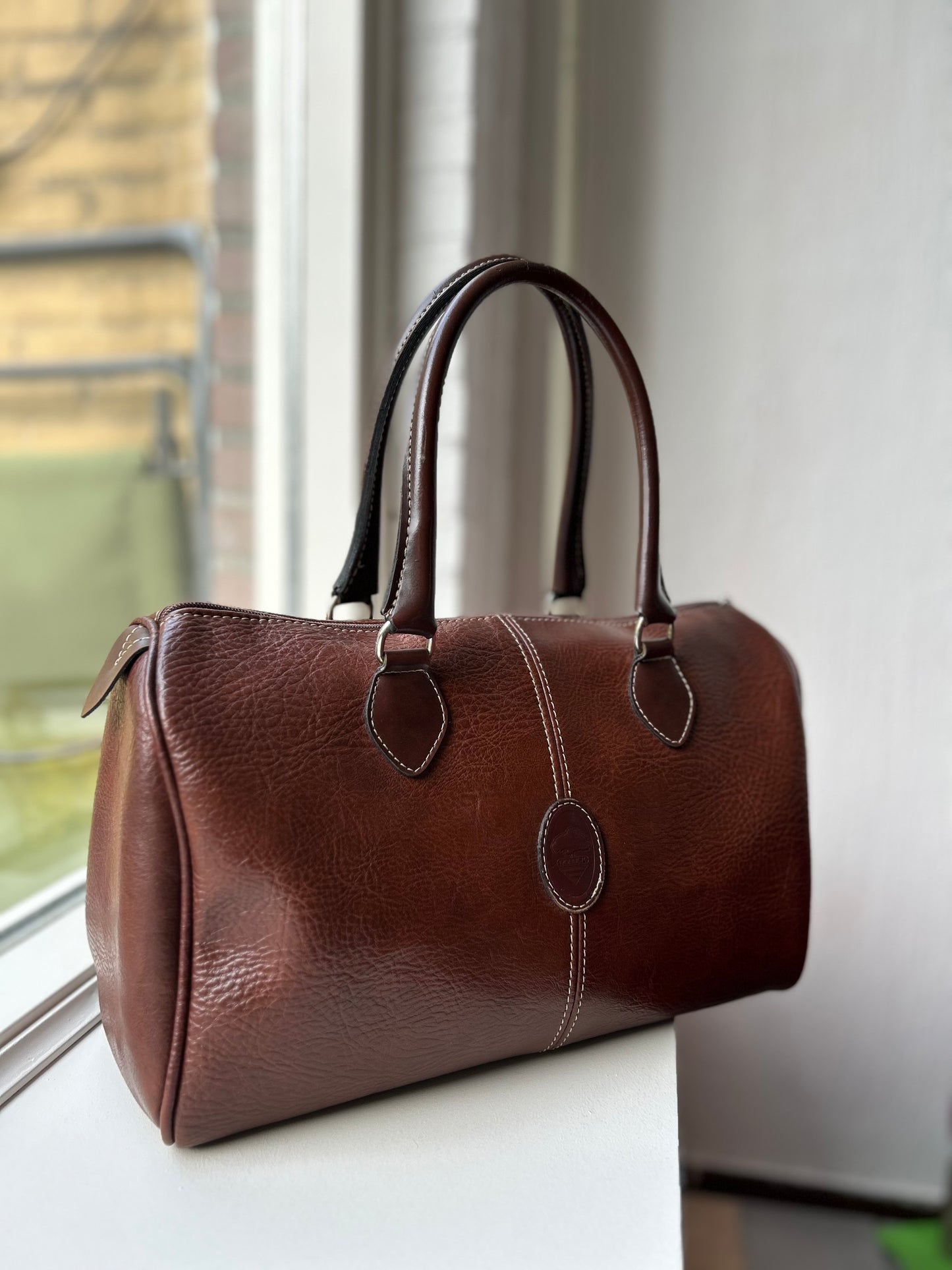 Vintage leather handbag