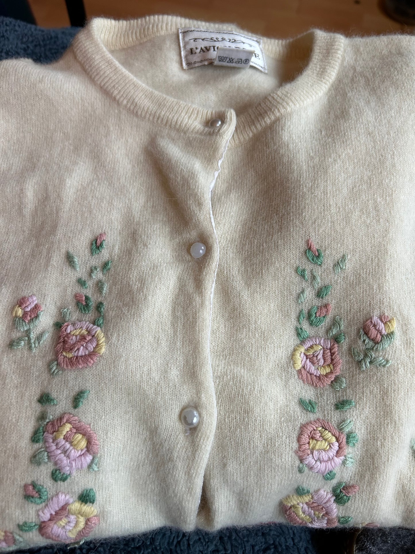 Embroidered wool cardigan