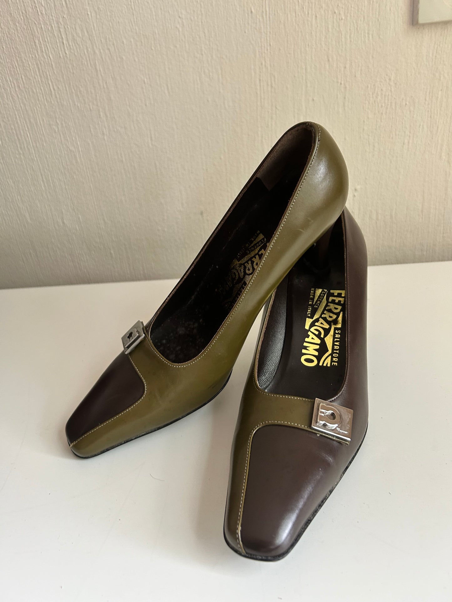 Salvatore Ferragamo low heel pumps