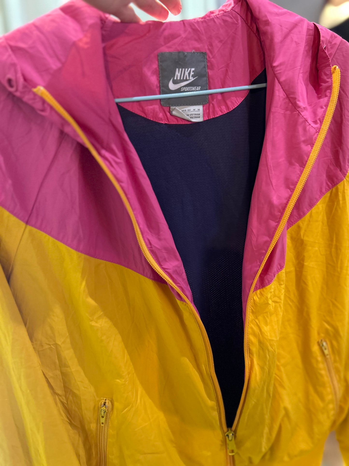Nike windbraker jacket