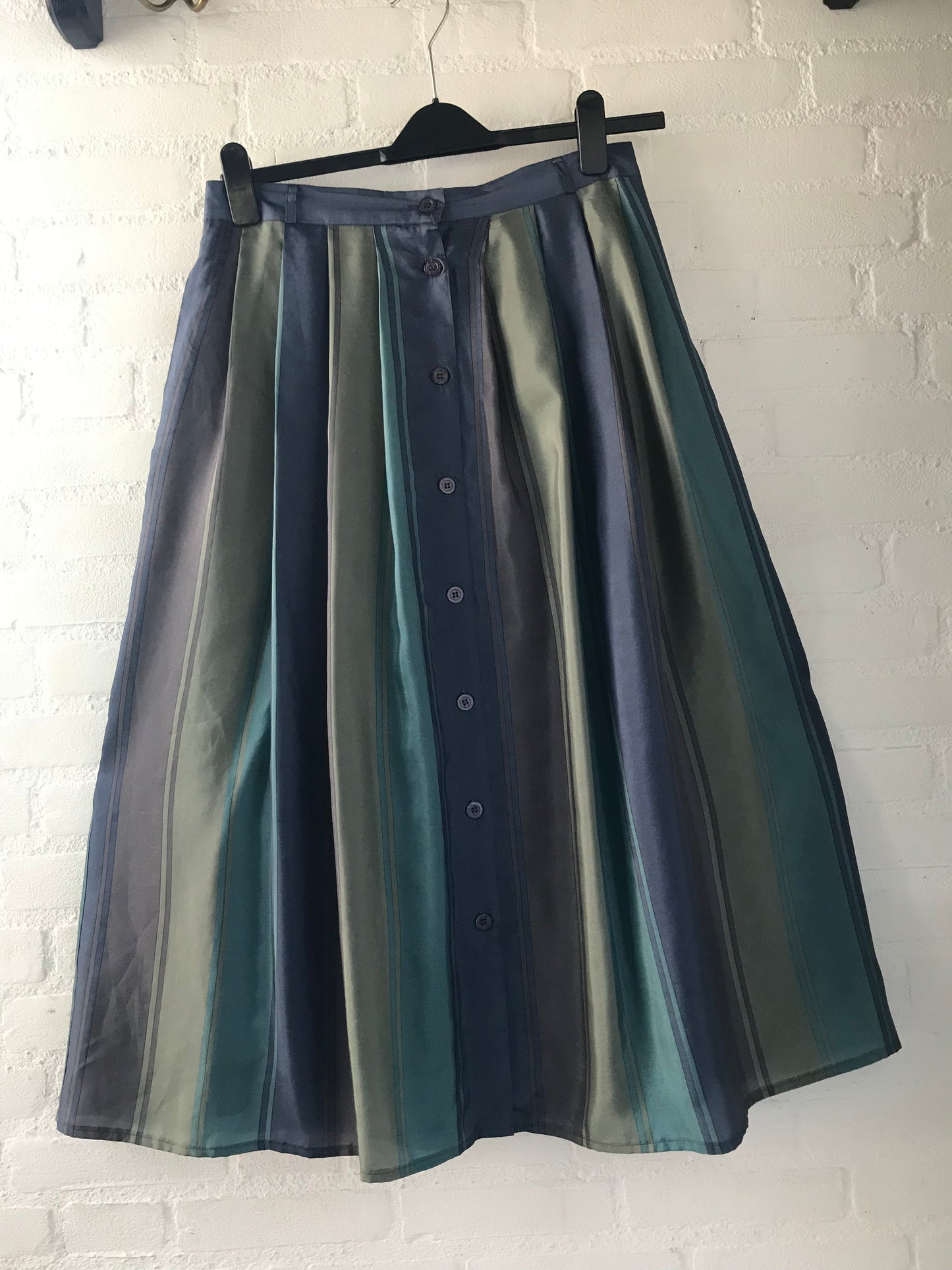 Pleated Silk skirt