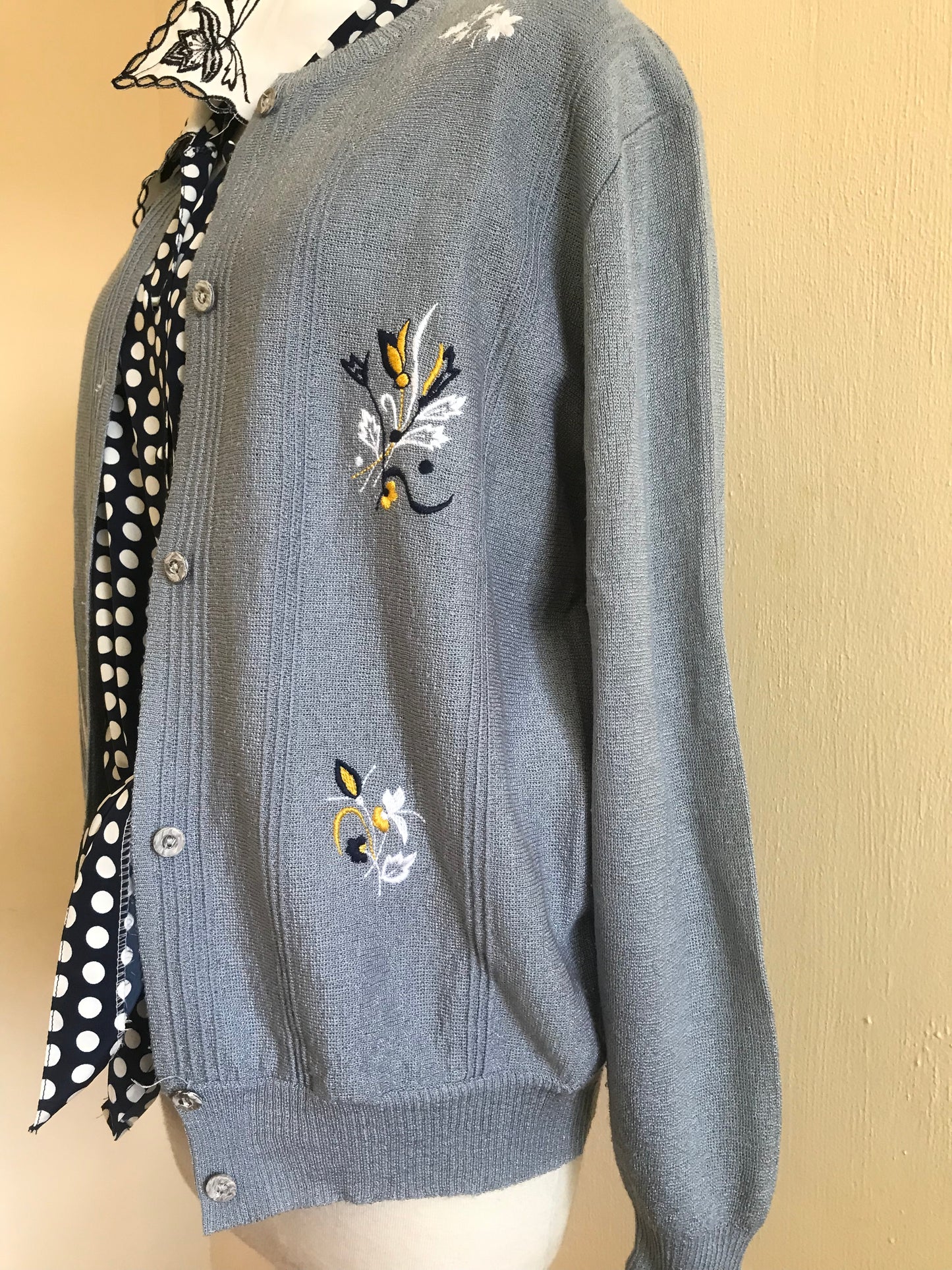 Cardigan with embroidered motifs