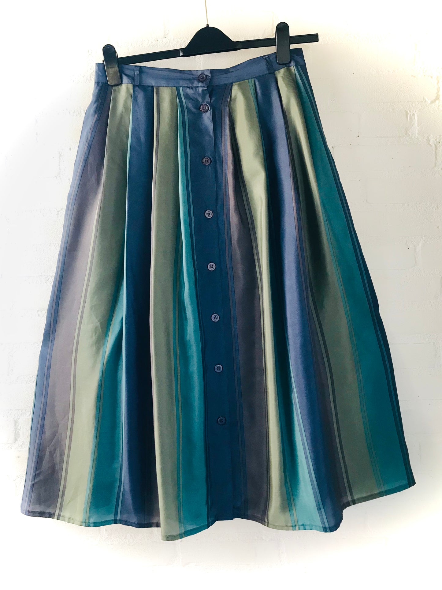 Pleated Silk skirt