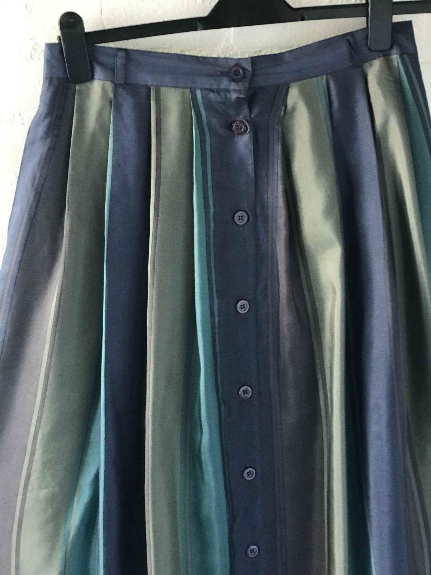 Pleated Silk skirt