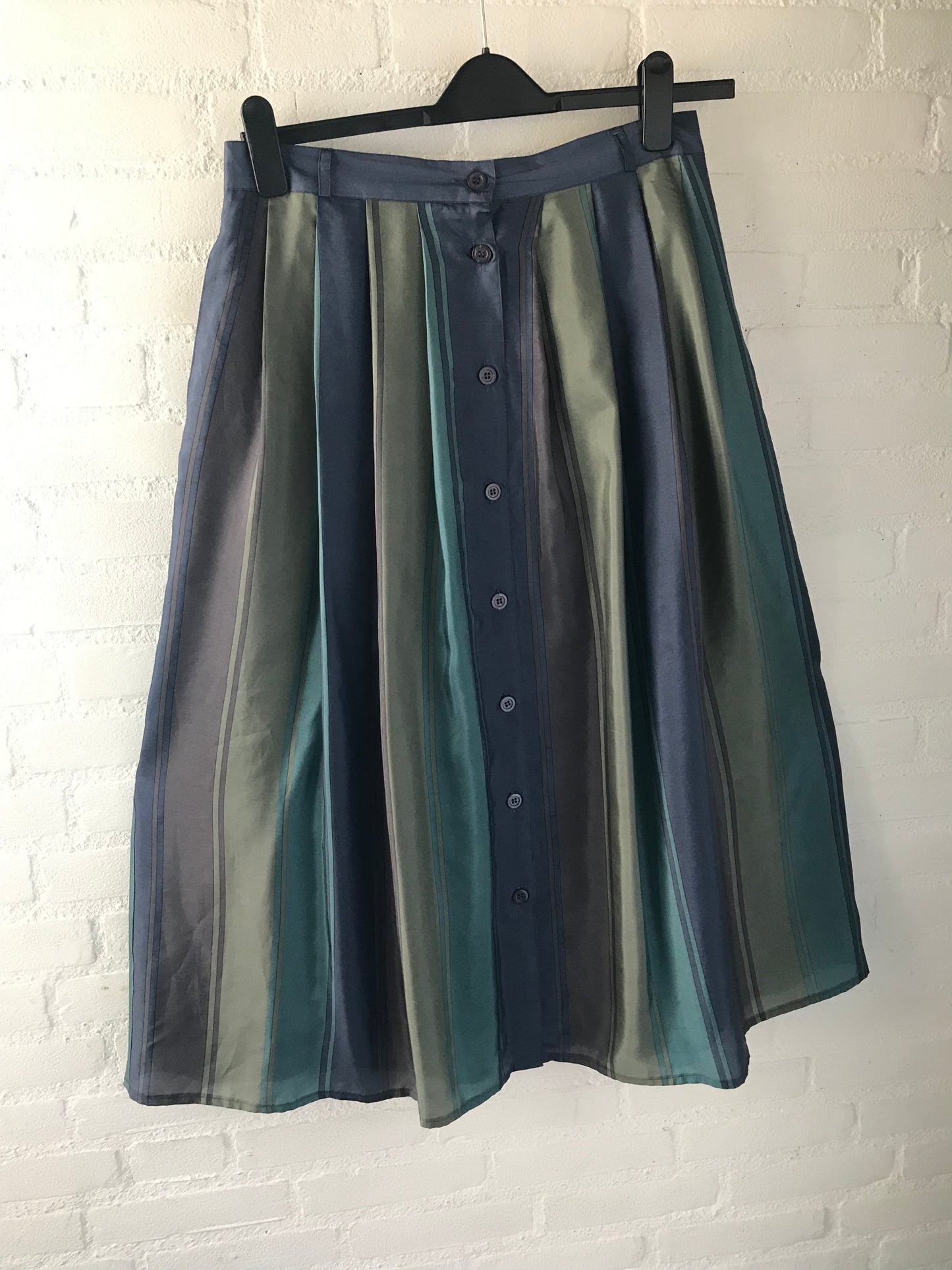 Pleated Silk skirt