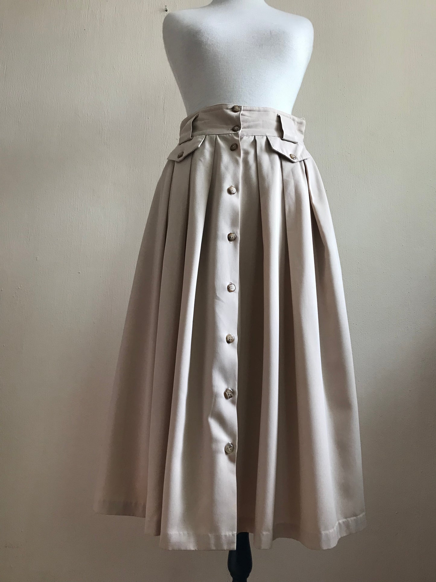 Button front vintage skirt