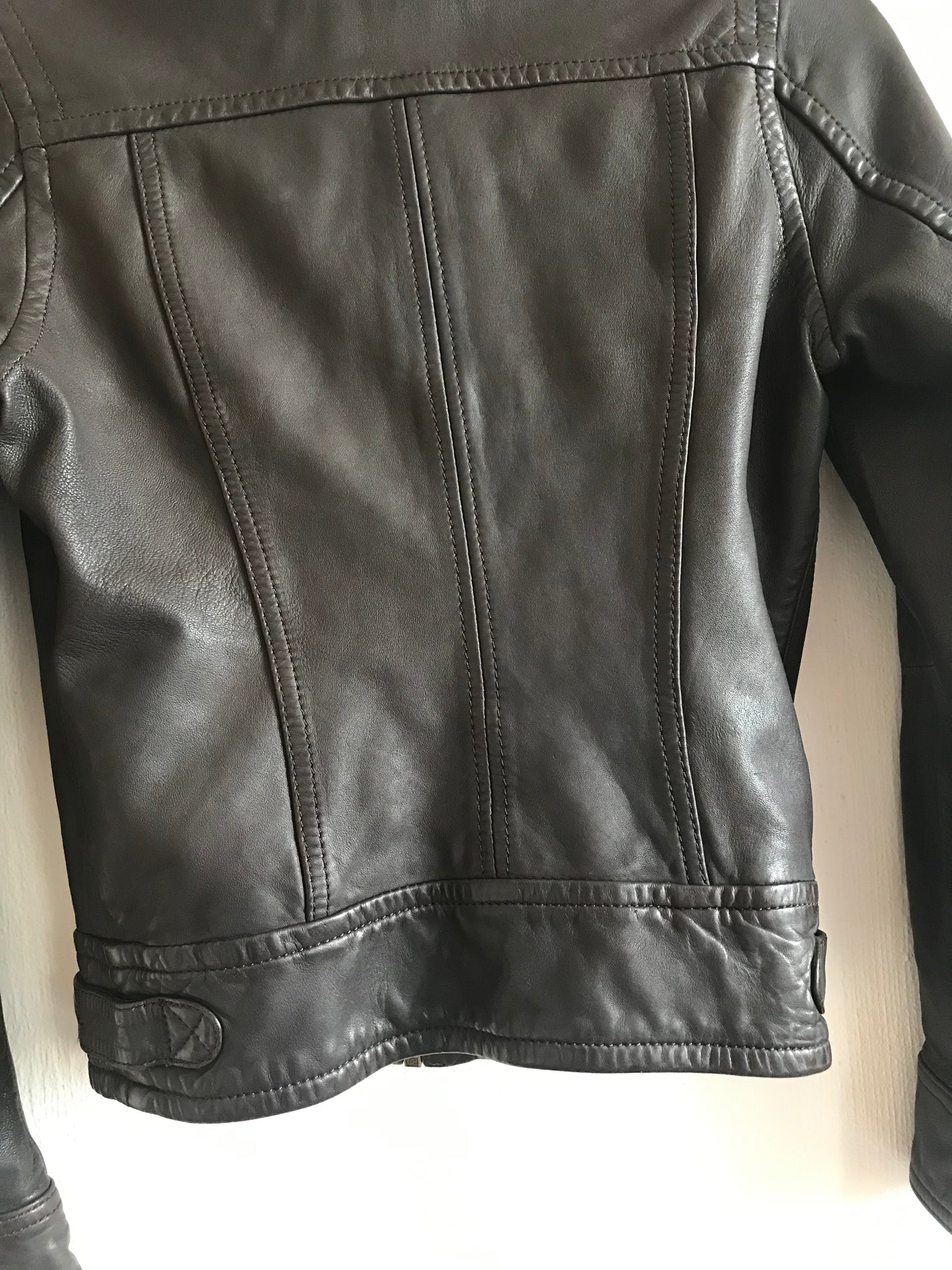 Levi’s leather jacket 90s