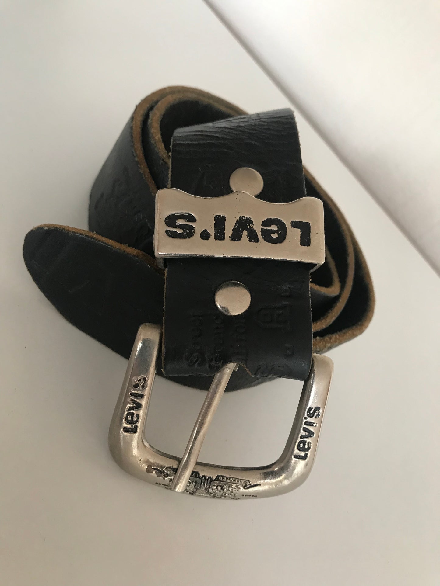 90’s Levi’s leather belt