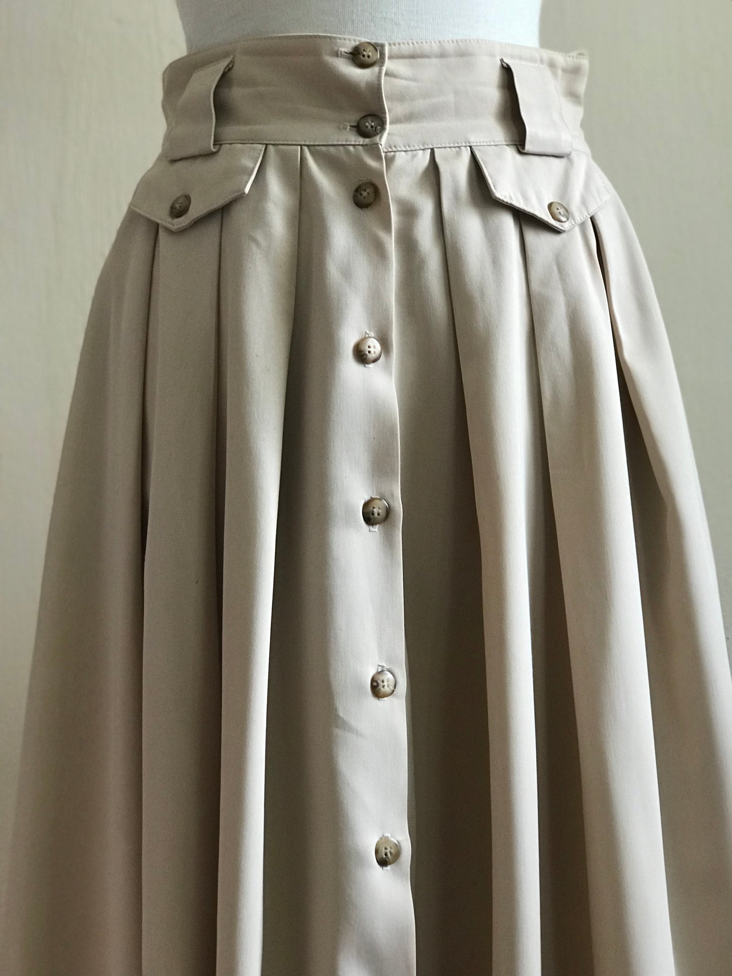 Button front vintage skirt