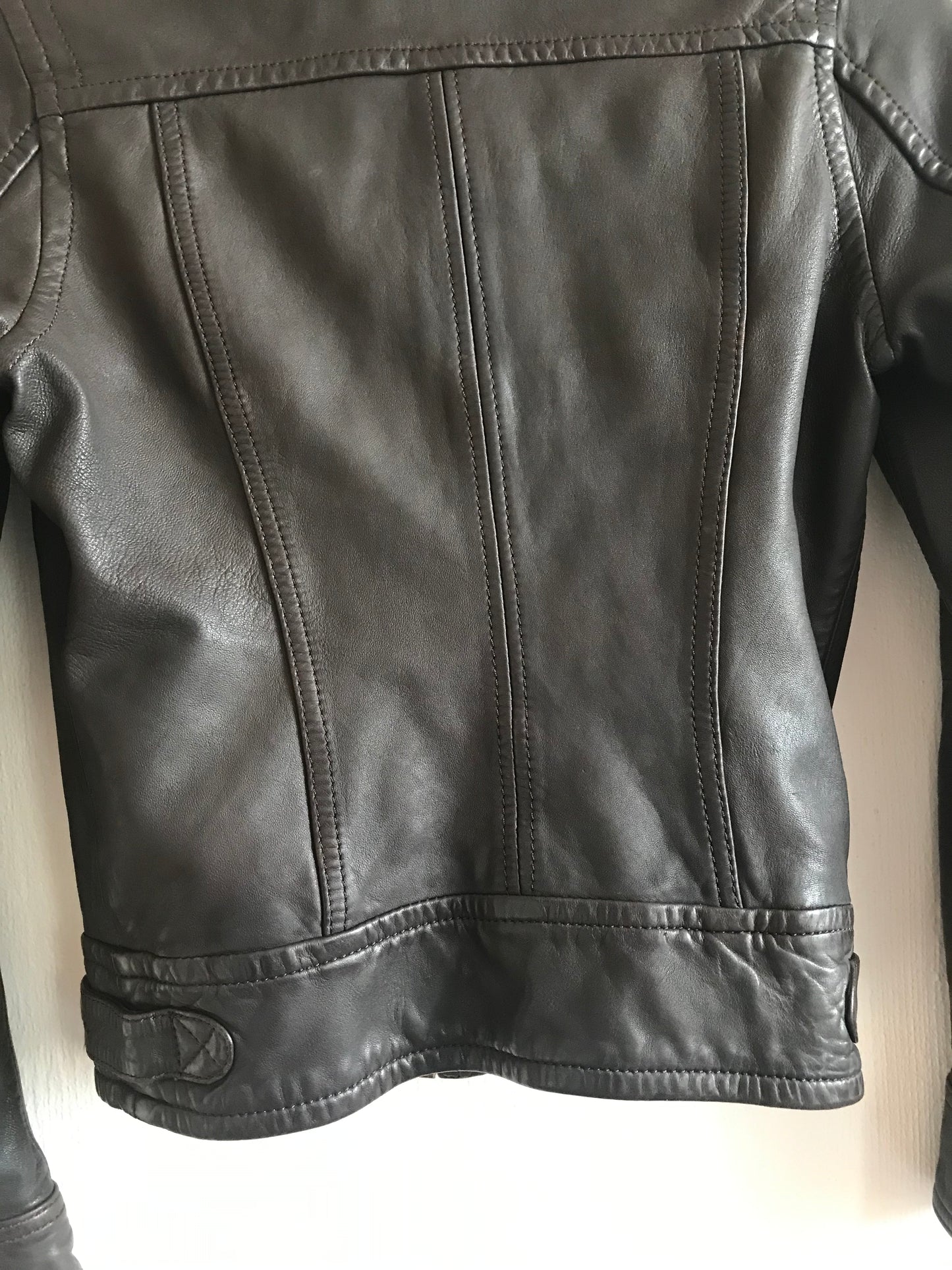 Levi’s leather jacket 90s