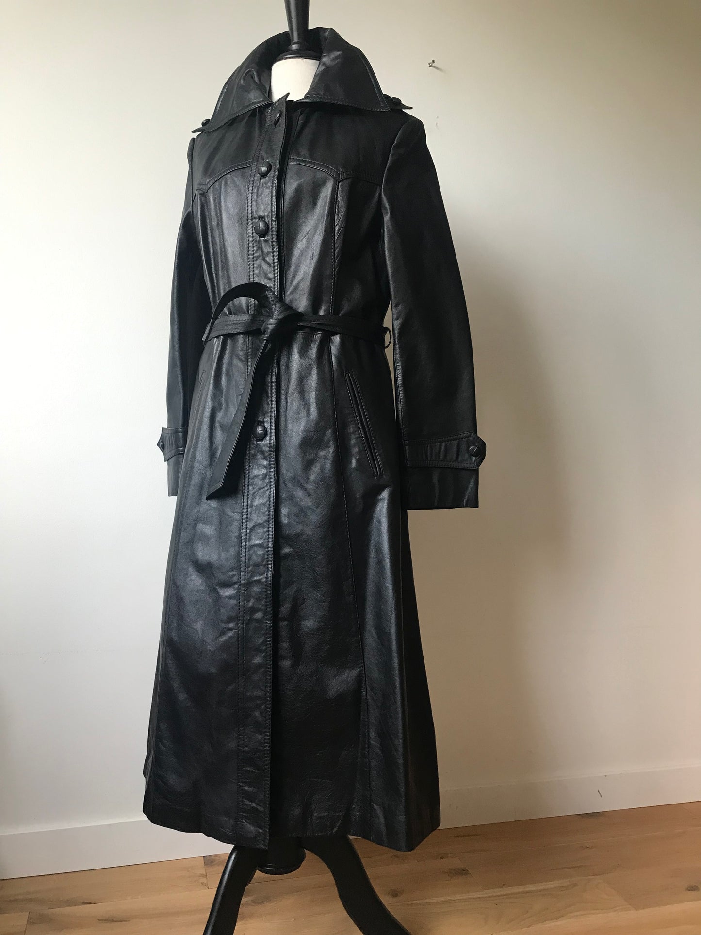 maxi  trinity coat 70s