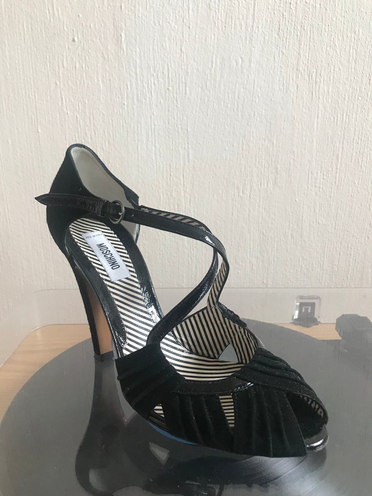 Moschino tango pumps