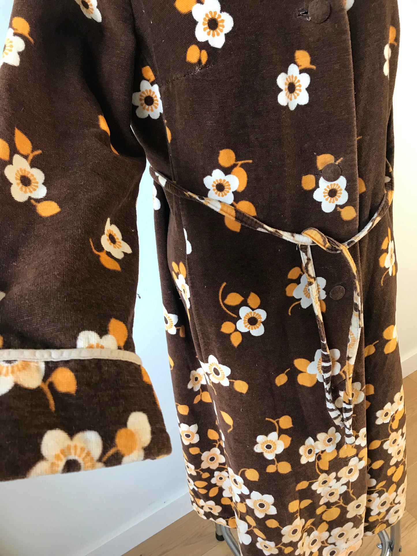 retro floral print dressing gown