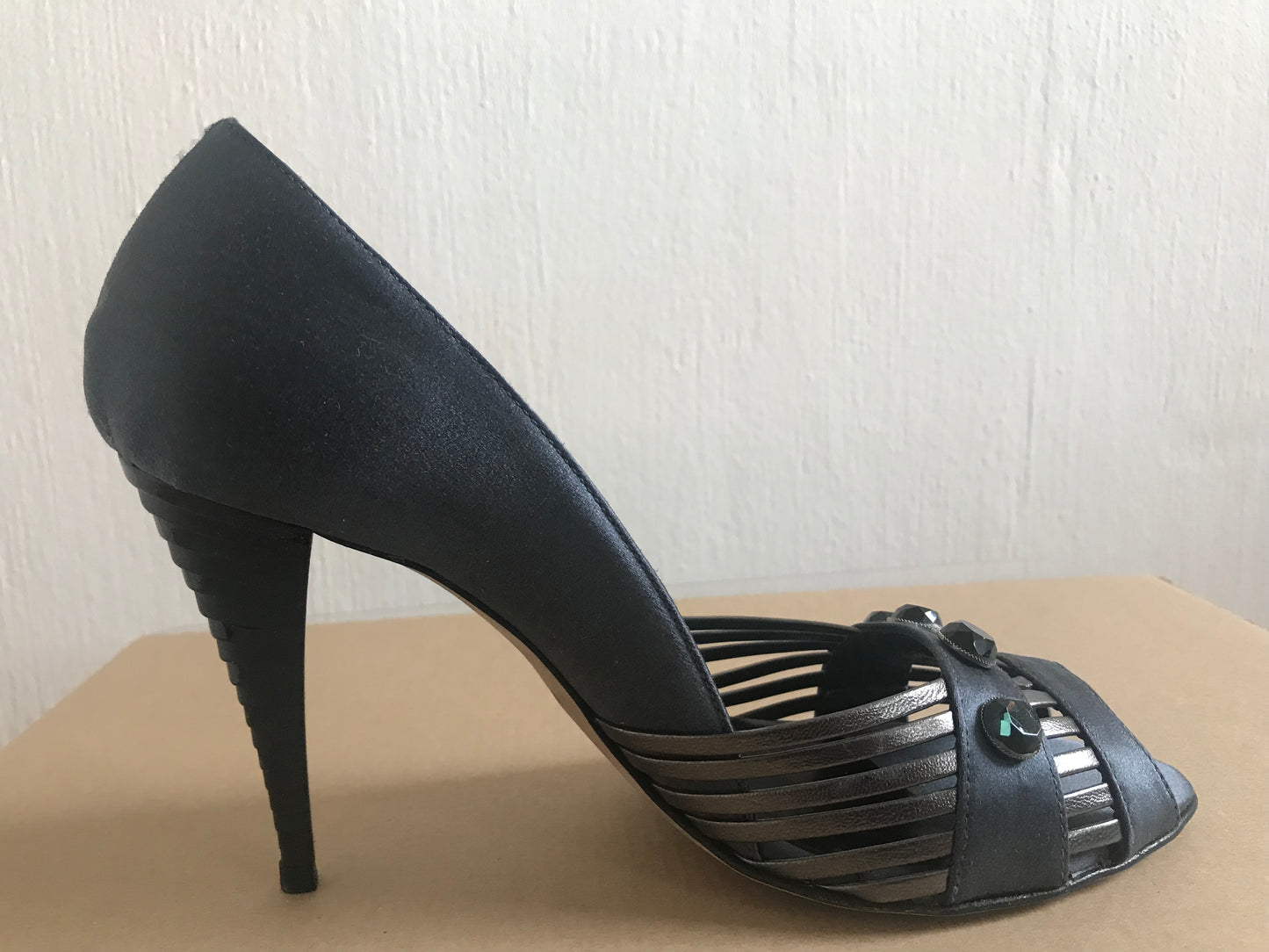 Gianfranco Ferre pumps 37