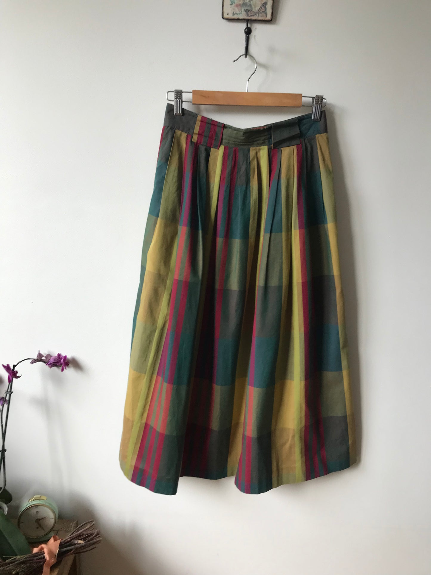 Vintage high waist midi skirt