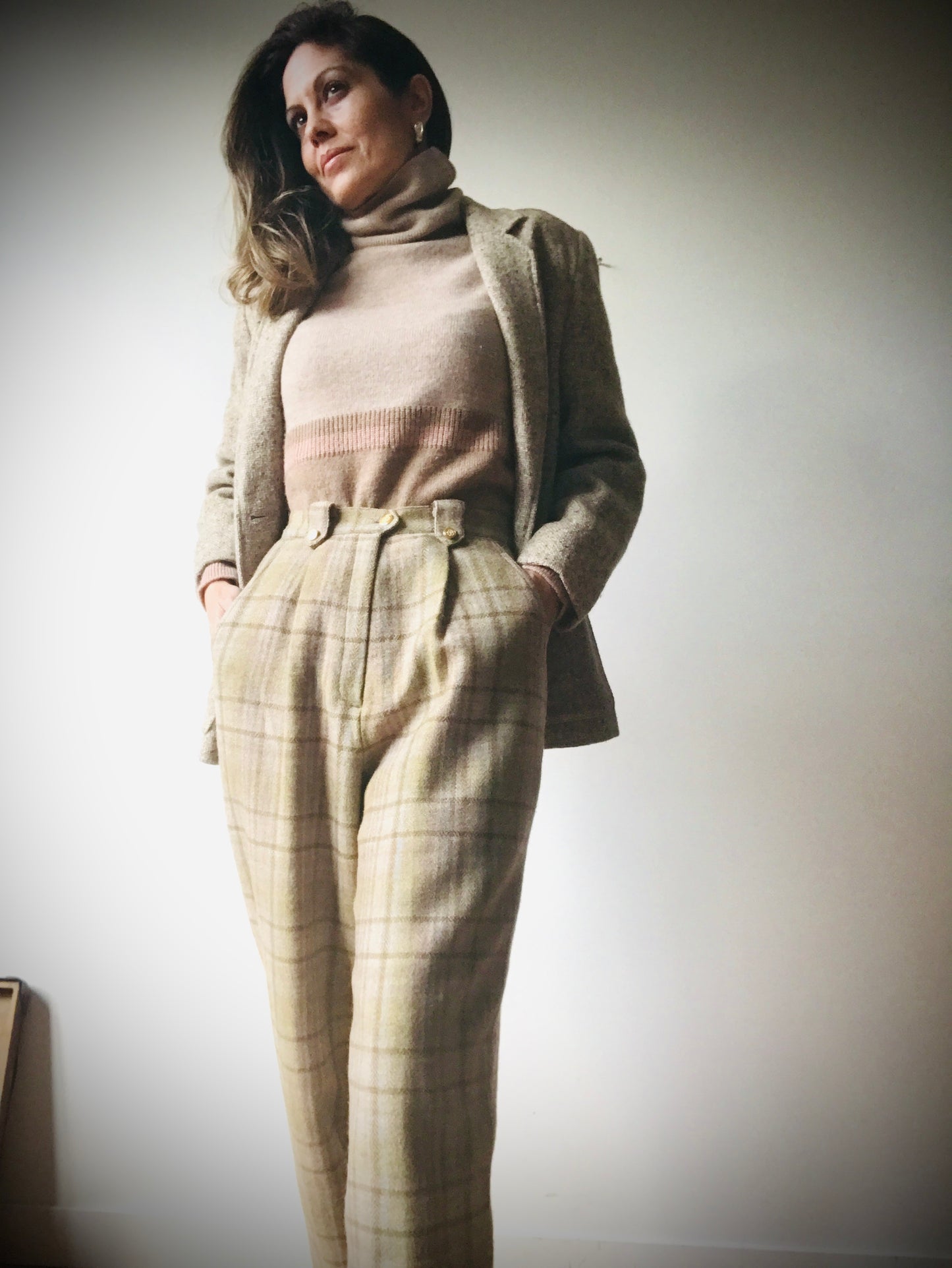 Wool pleated trousers