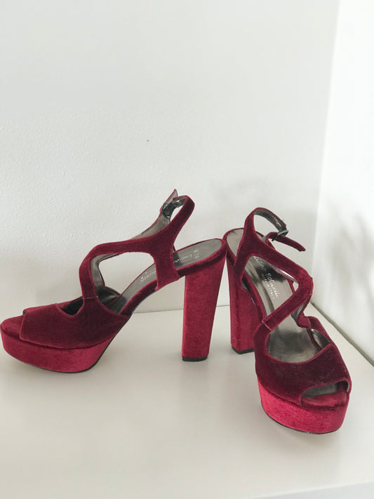 Luciano Boticelli velvet sandals 38