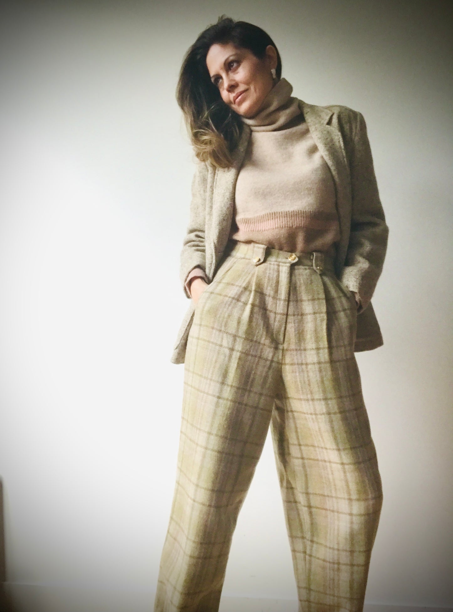 Wool pleated trousers