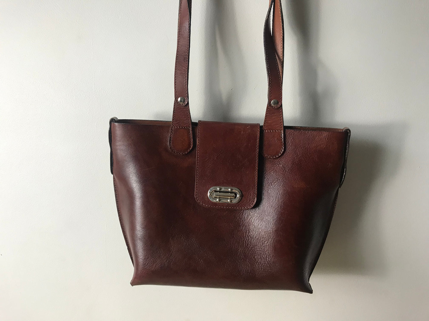 Vintage Solid Leather Handbag