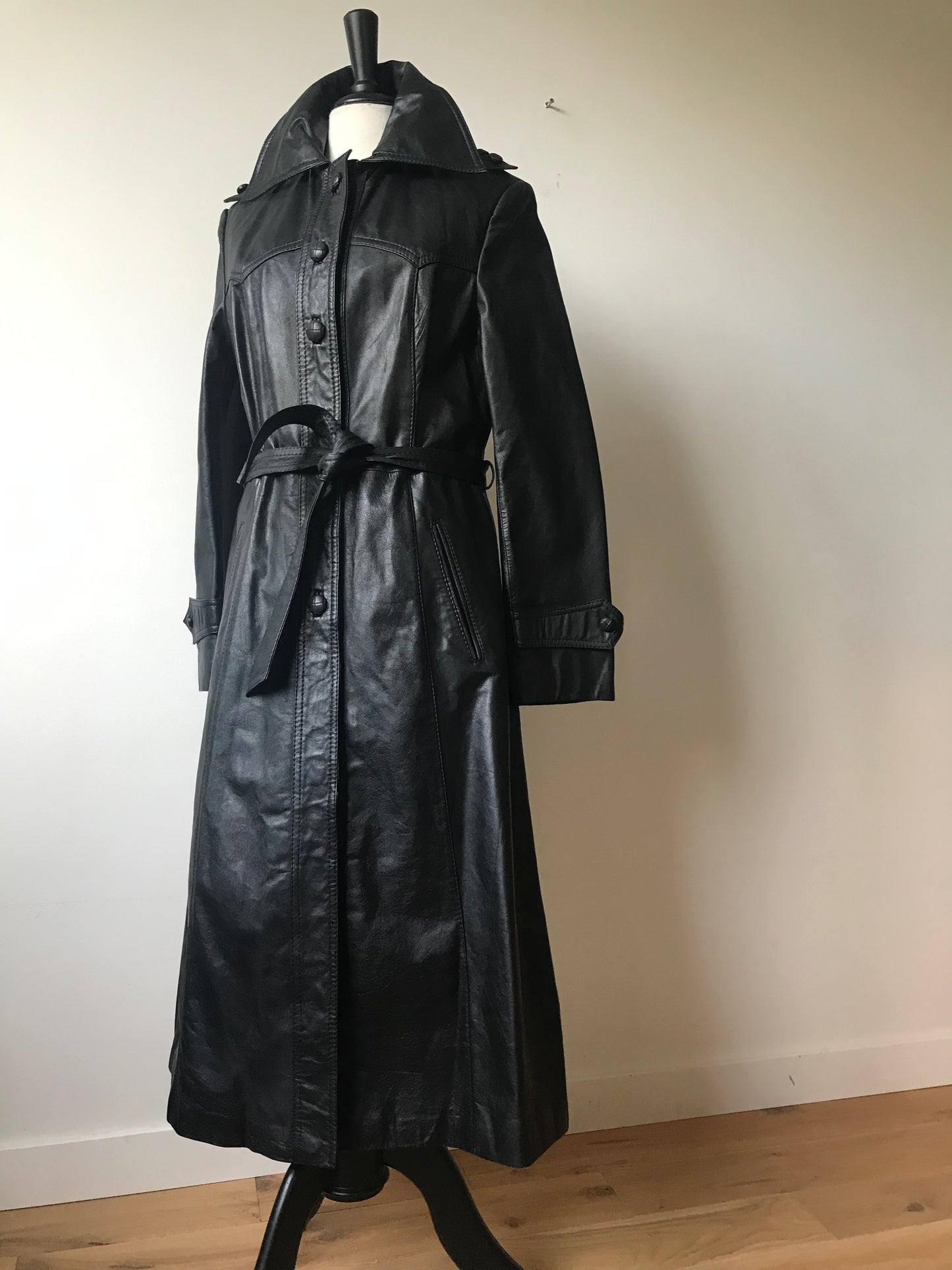 maxi  trinity coat 70s