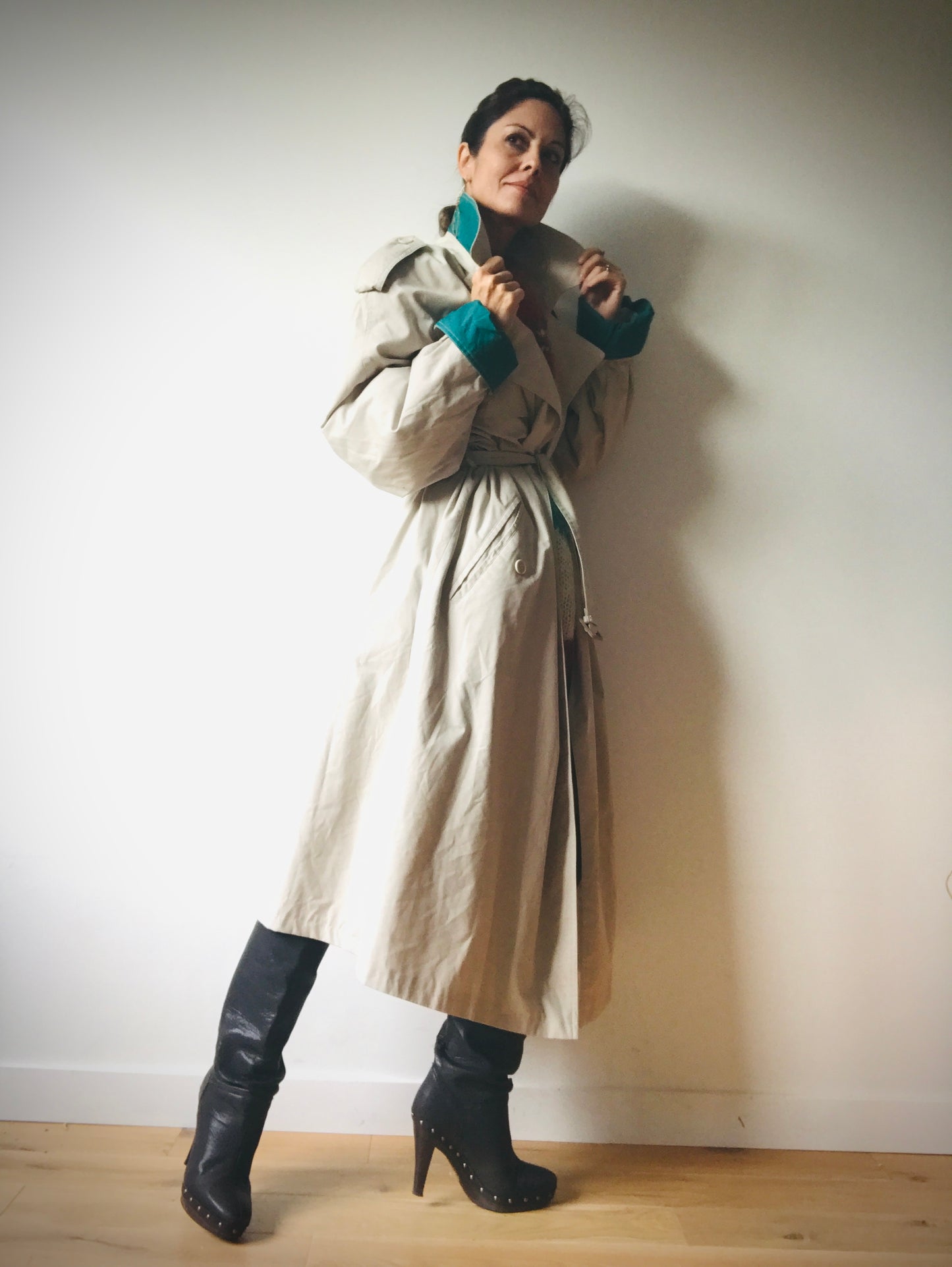 90s iconic trench coat