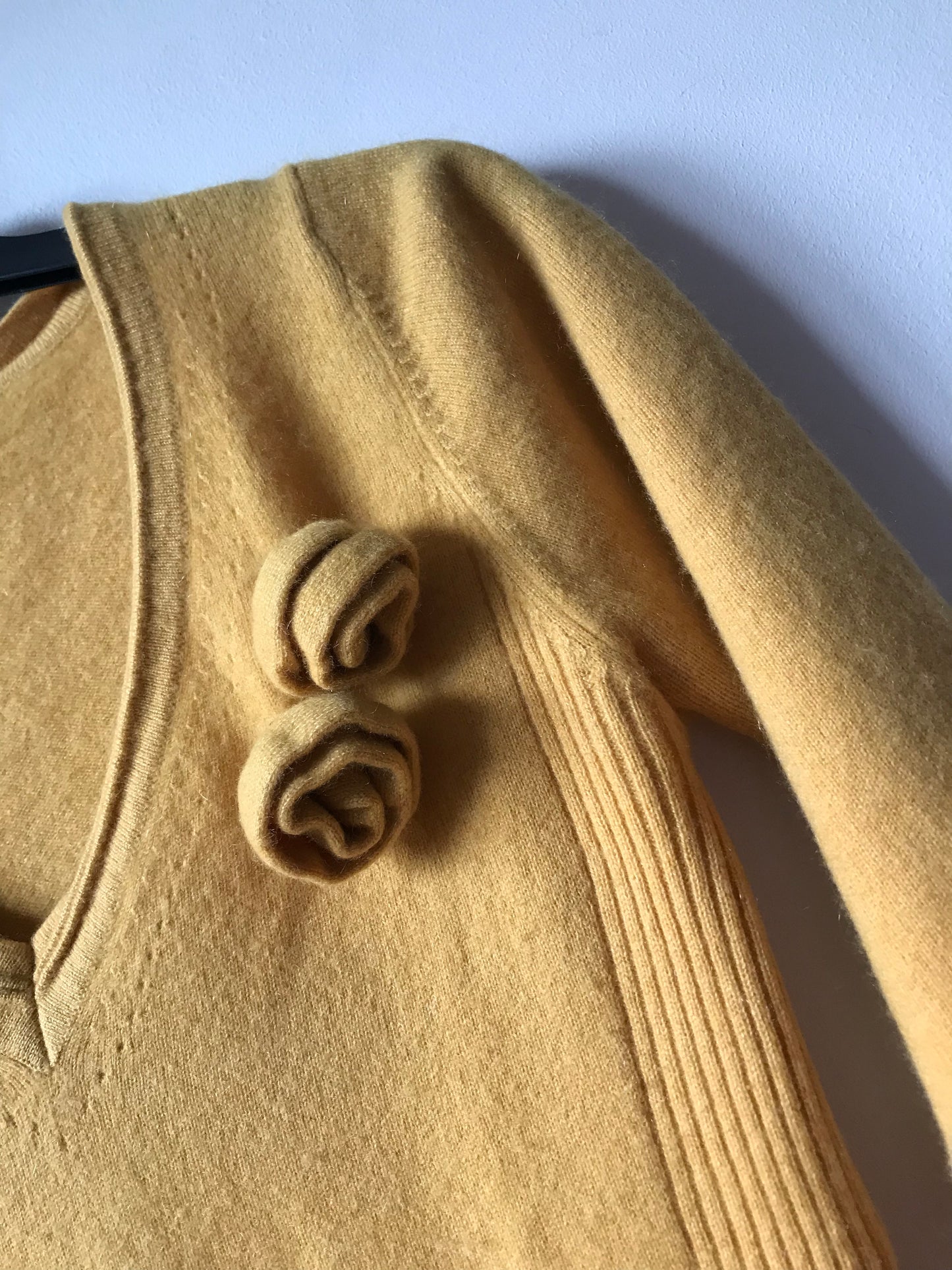 Essentiel 100% cashmere sweater